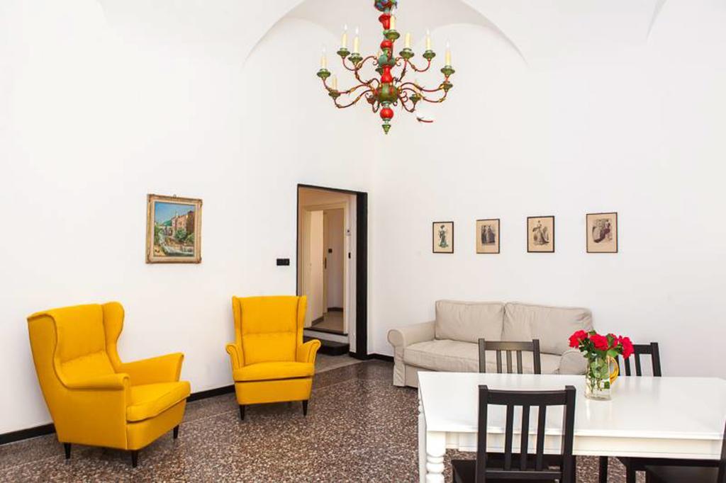 Casa Carducci - Spacious Historical Close To The Tatil Evi Imperia